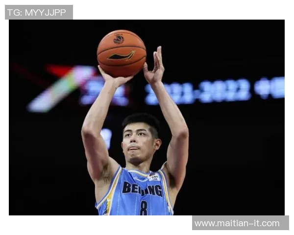 方硕的篮球之路：从青涩新星到球队核心的成长历程与奋斗故事